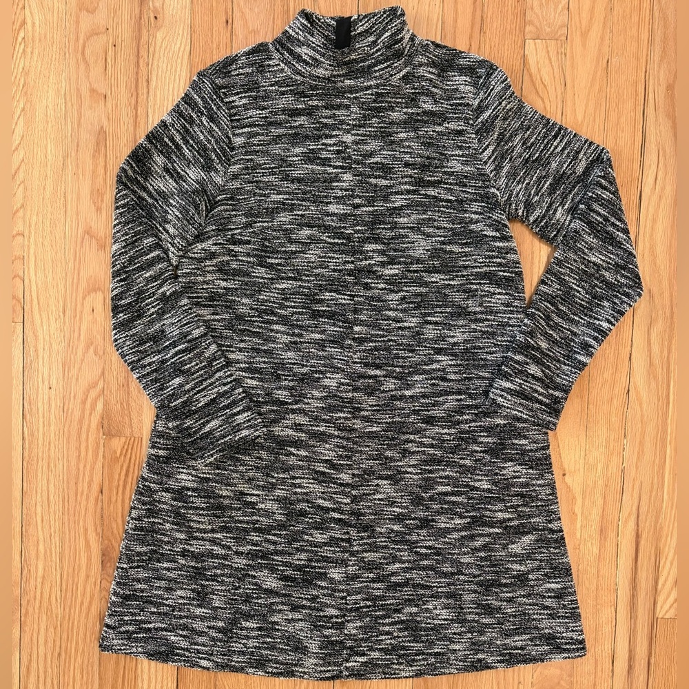 Gap black and white dress
